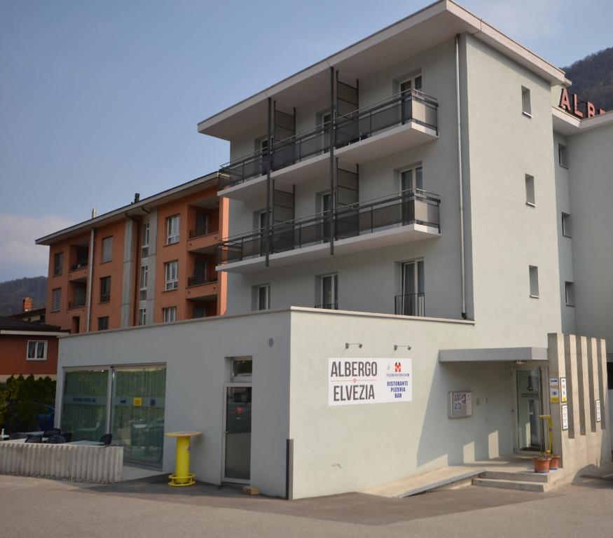 Albergo Elvezia Monteceneri Buitenkant foto